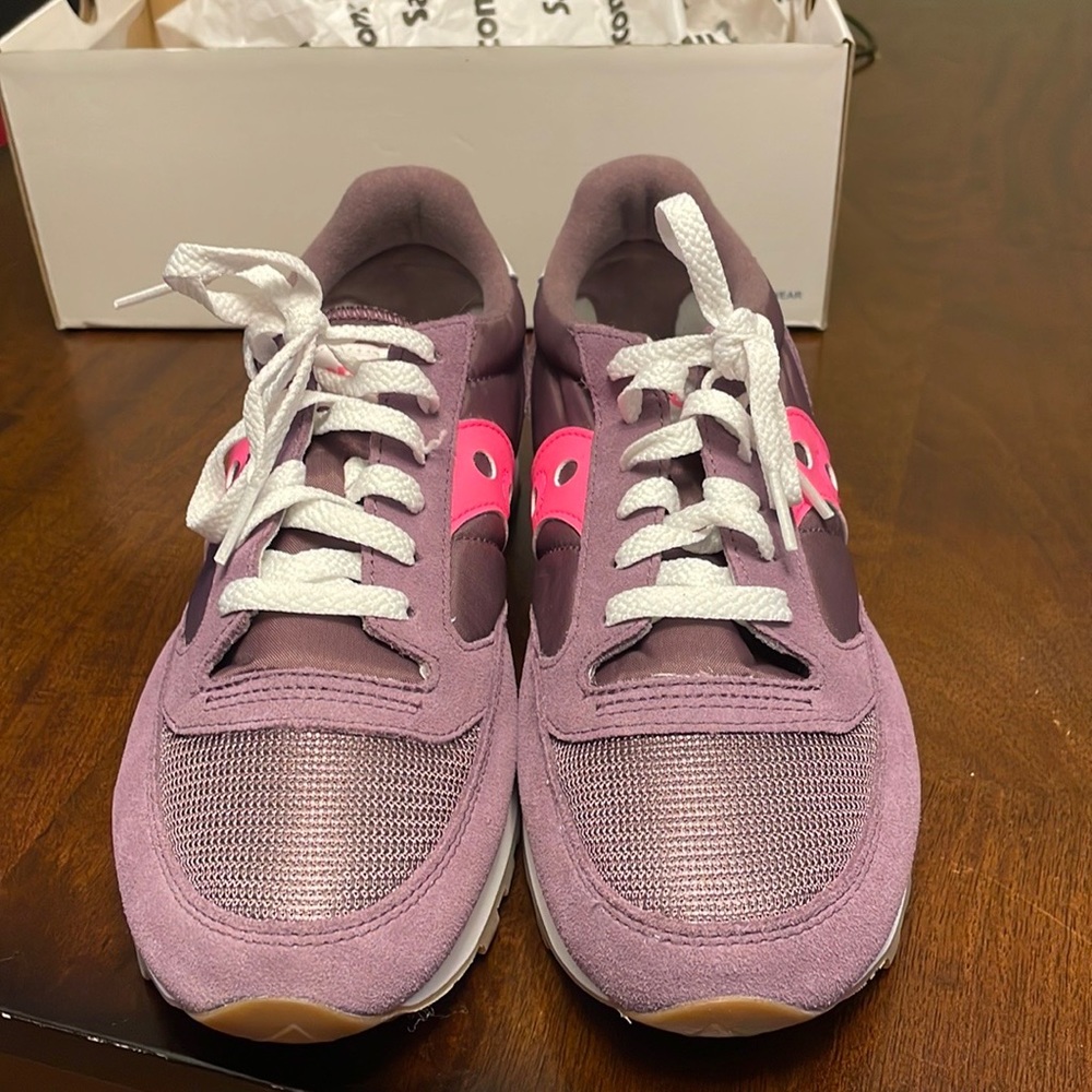 Saucony jazz sneakers